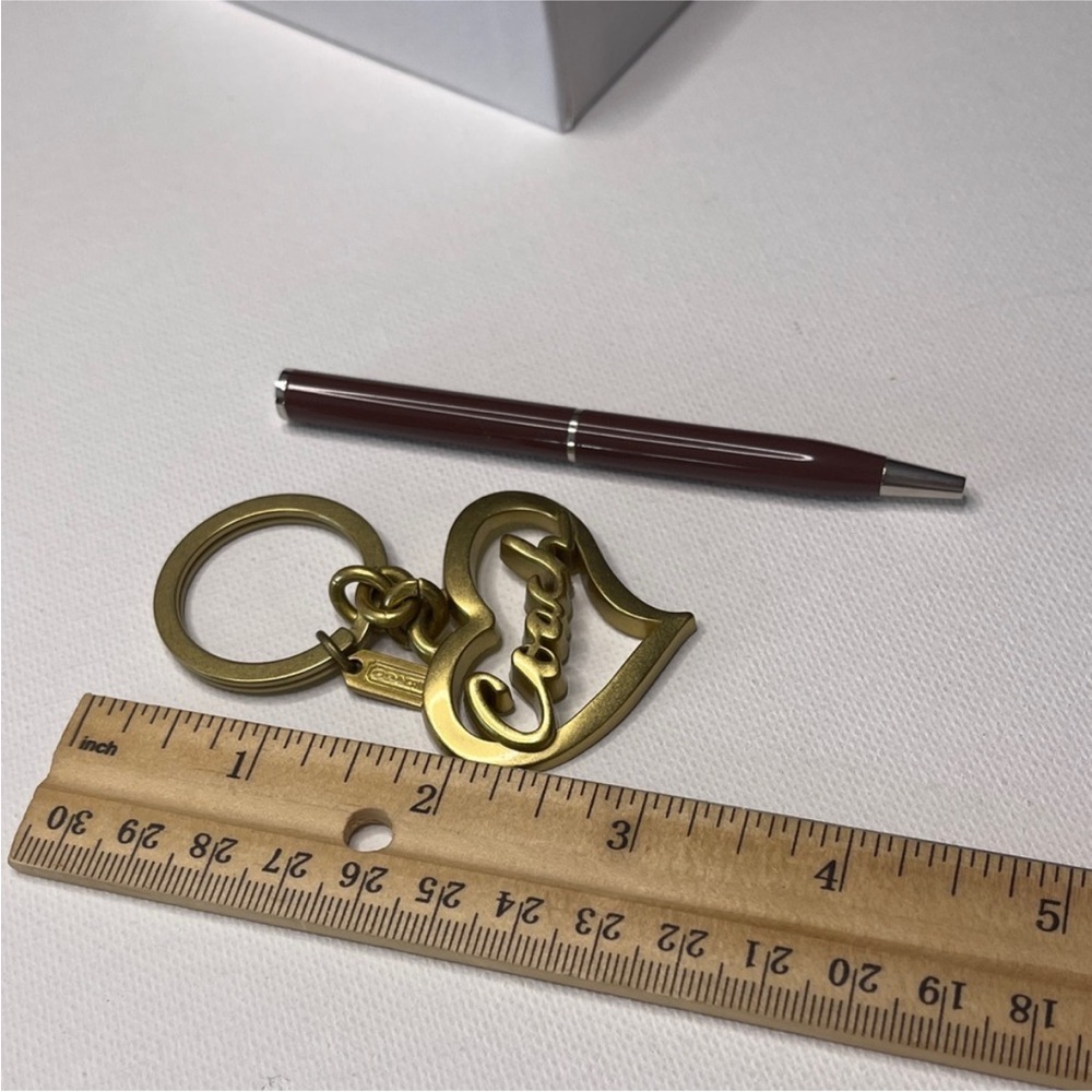 Rare NWT COACH Brass Script Heart Keychain Fob Purse Charm Style 92069 - Picture 3 of 5